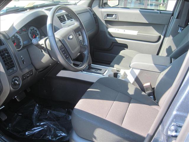 Ford Escape 2010 photo 4