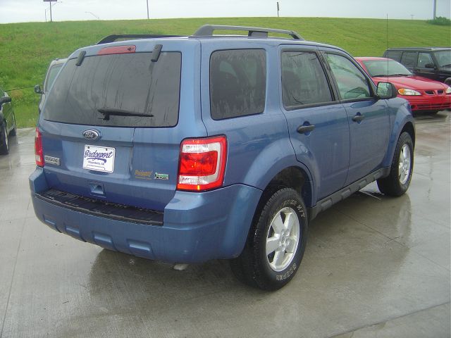 Ford Escape 2010 photo 4