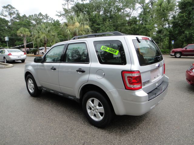 Ford Escape 2010 photo 1