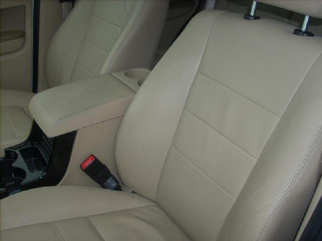 Ford Escape 2010 photo 4