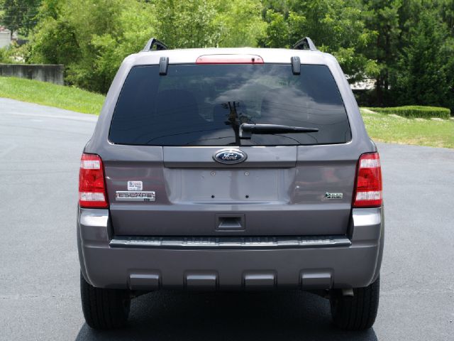 Ford Escape 2010 photo 1