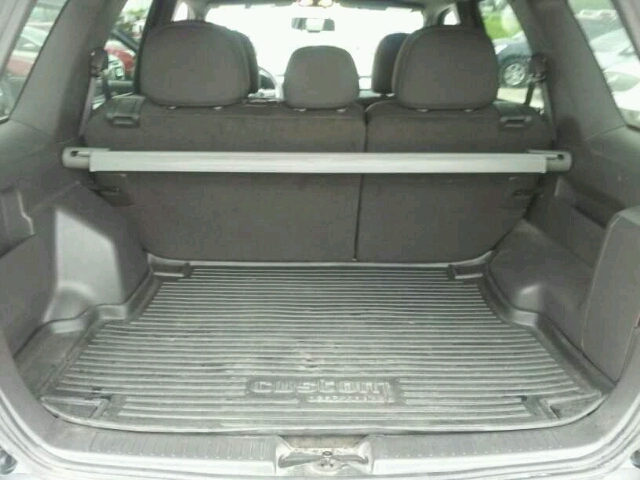 Ford Escape 2010 photo 9