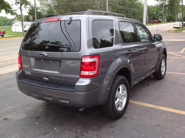 Ford Escape 2010 photo 25