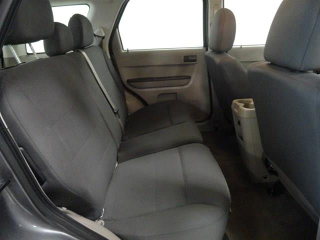 Ford Escape 2010 photo 19