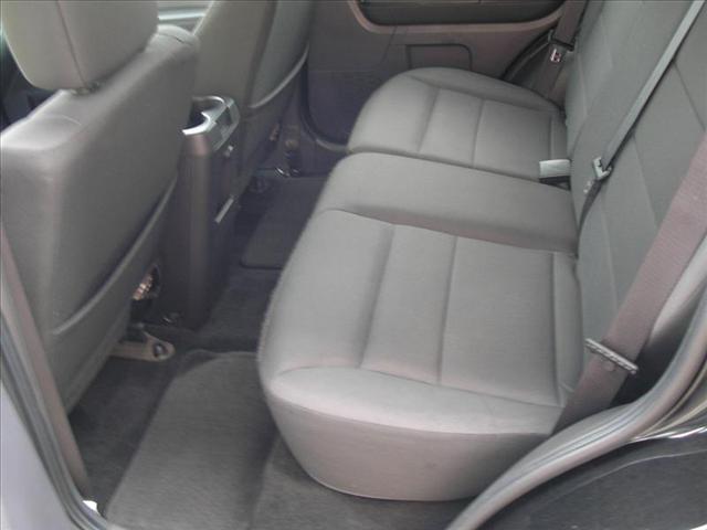 Ford Escape 2010 photo 3