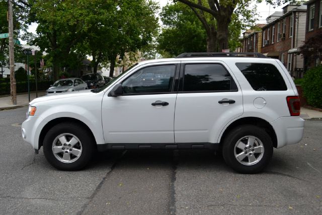 Ford Escape 2010 photo 17