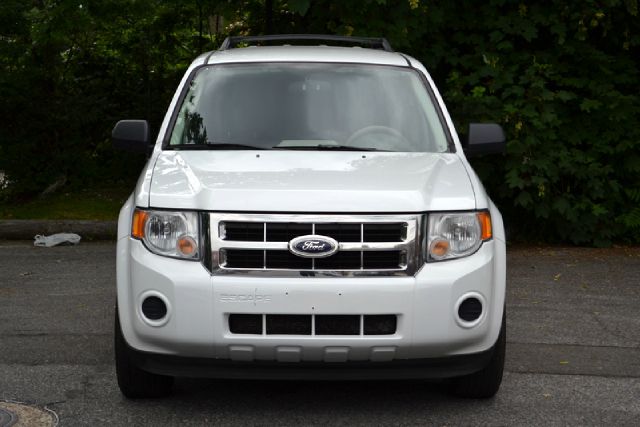 Ford Escape 2010 photo 18