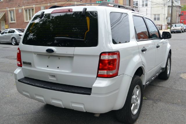 Ford Escape 2010 photo 8