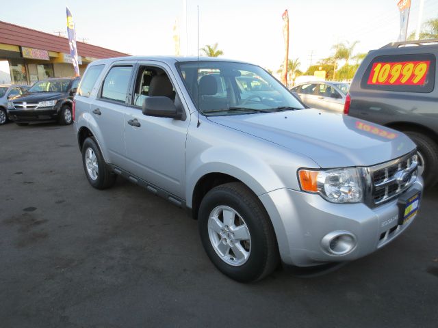 Ford Escape 2010 photo 1