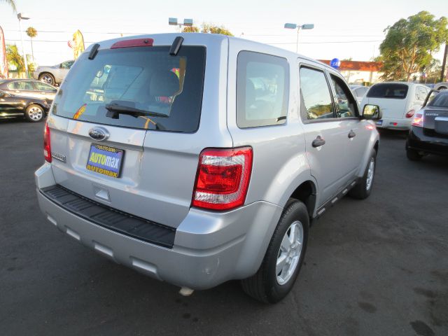 Ford Escape 2010 photo 4