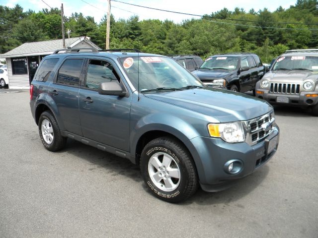 Ford Escape 2010 photo 2