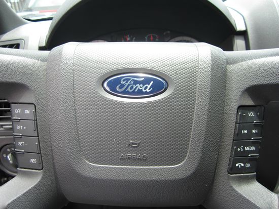 Ford Escape 2010 photo 4