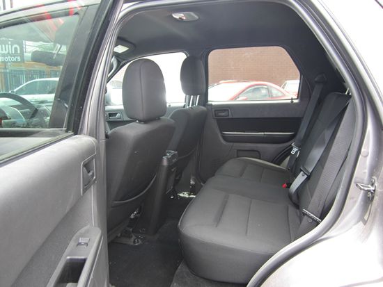 Ford Escape 2010 photo 7