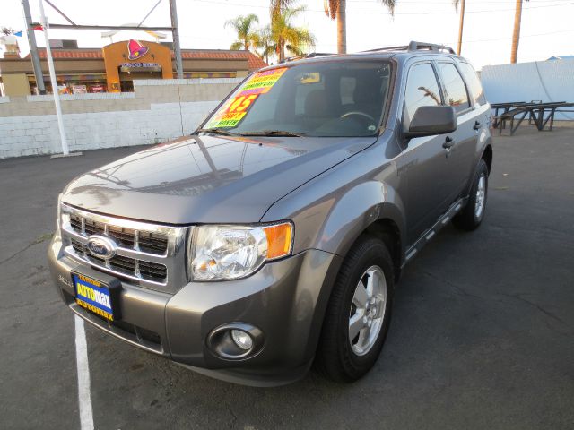 Ford Escape 2010 photo 3