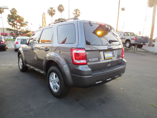 Ford Escape 2010 photo 4