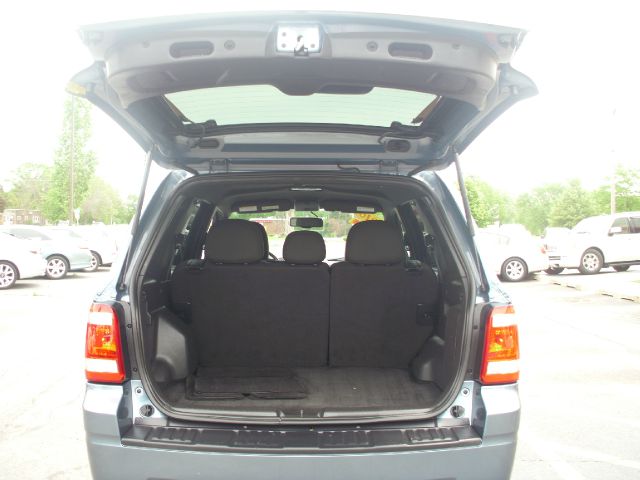 Ford Escape 2010 photo 13