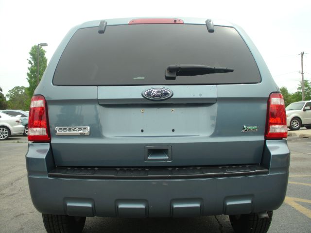 Ford Escape 2010 photo 18