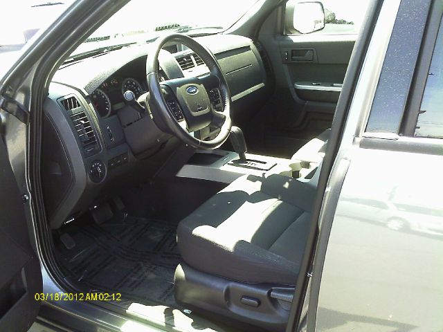 Ford Escape 2011 photo 3