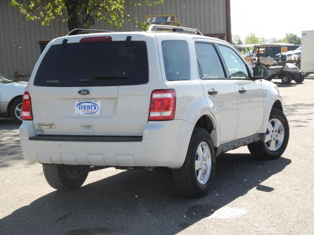 Ford Escape 2011 photo 3