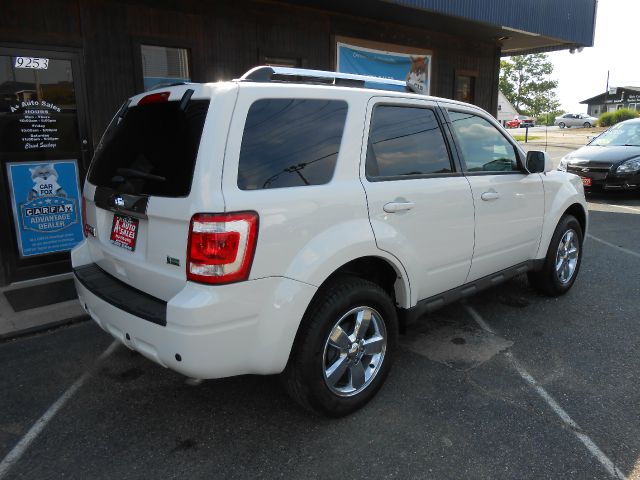 Ford Escape 2011 photo 1