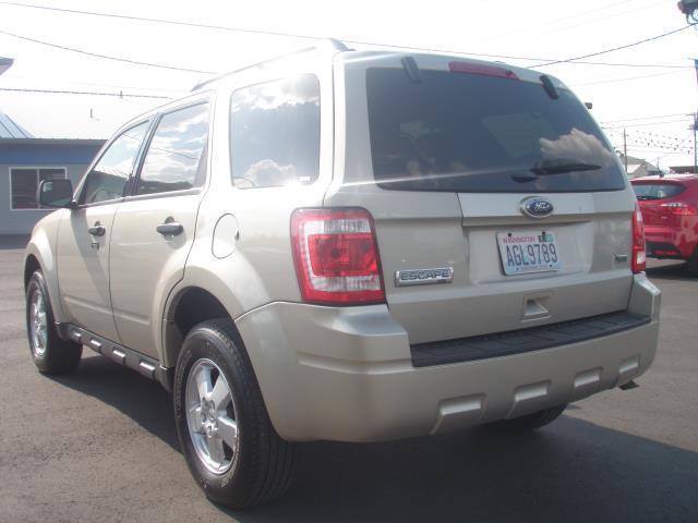 Ford Escape 2011 photo 4