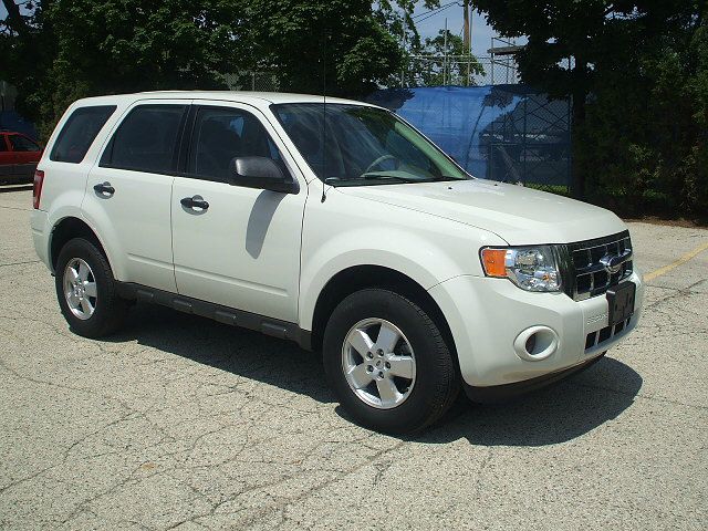 Ford Escape 2011 photo 1