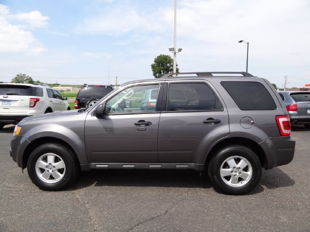 Ford Escape 2011 photo 1