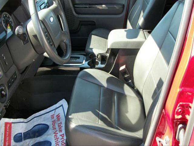 Ford Escape 2011 photo 4