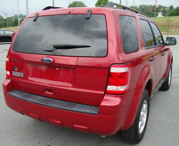 Ford Escape 2011 photo 2