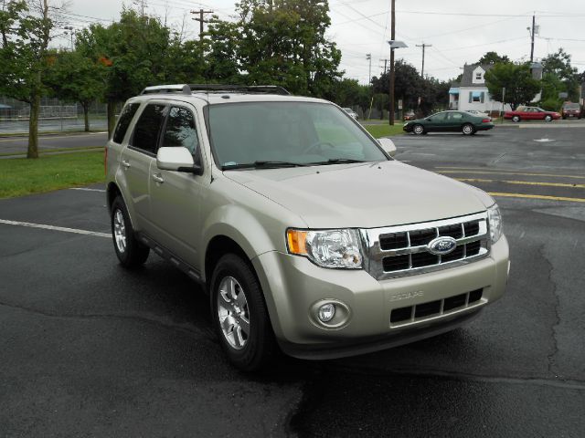 Ford Escape 2011 photo 3