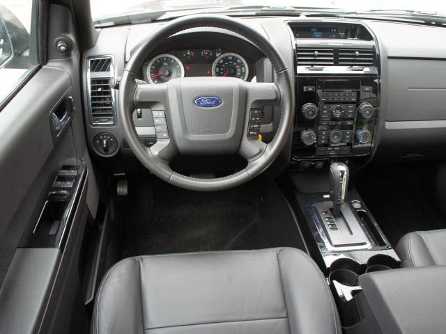 Ford Escape 2011 photo 4