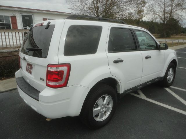 Ford Escape 2011 photo 4