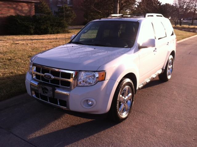 Ford Escape 2011 photo 1