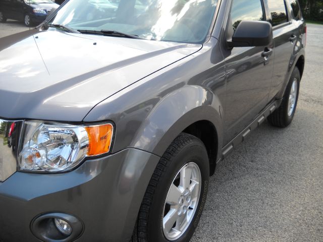 Ford Escape 2011 photo 1