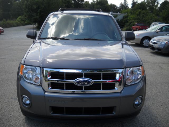 Ford Escape 2011 photo 2