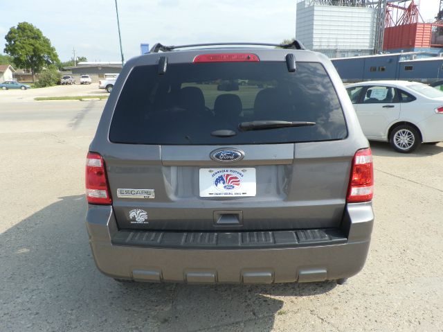 Ford Escape 2011 photo 2