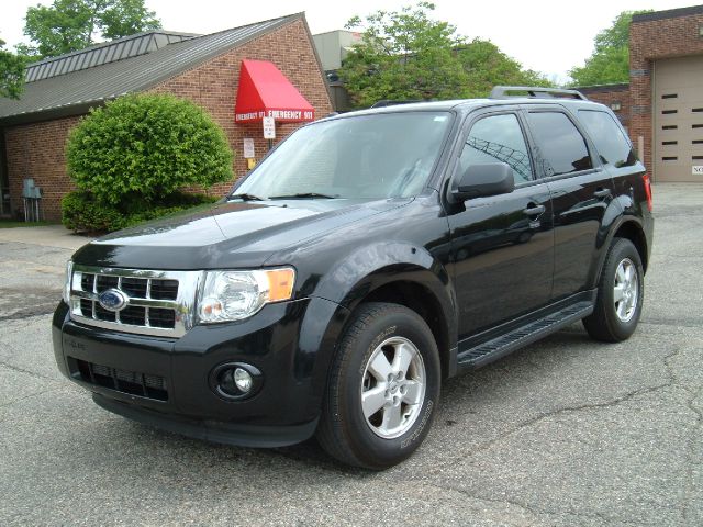 Ford Escape 2011 photo 1