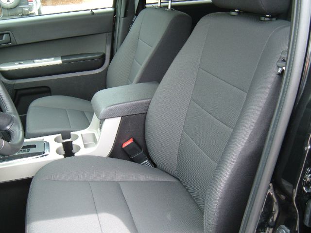 Ford Escape 2011 photo 4