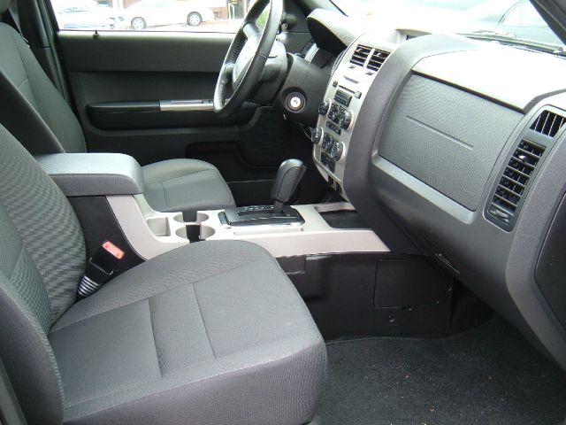 Ford Escape 2011 photo 6