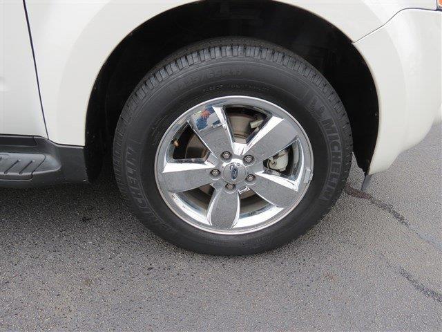 Ford Escape 2011 photo 15