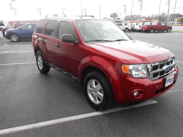 Ford Escape 2011 photo 2