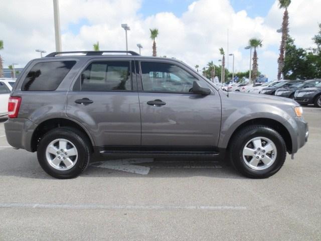 Ford Escape 2011 photo 11