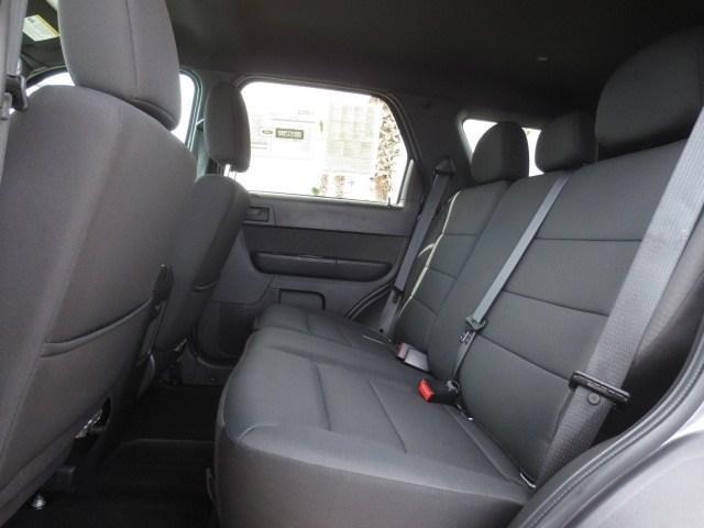 Ford Escape 2011 photo 16