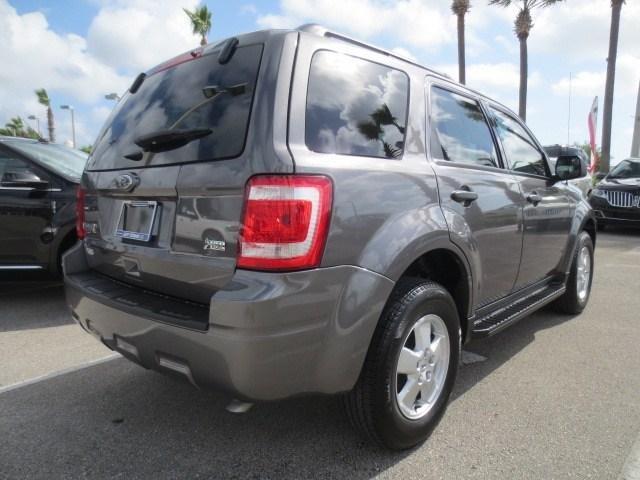 Ford Escape 2011 photo 17