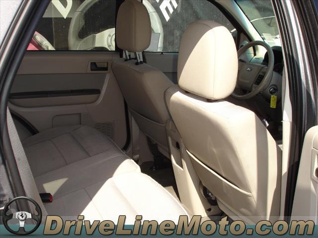 Ford Escape 2011 photo 6