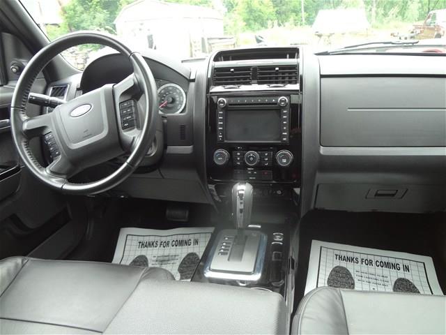 Ford Escape 2011 photo 2