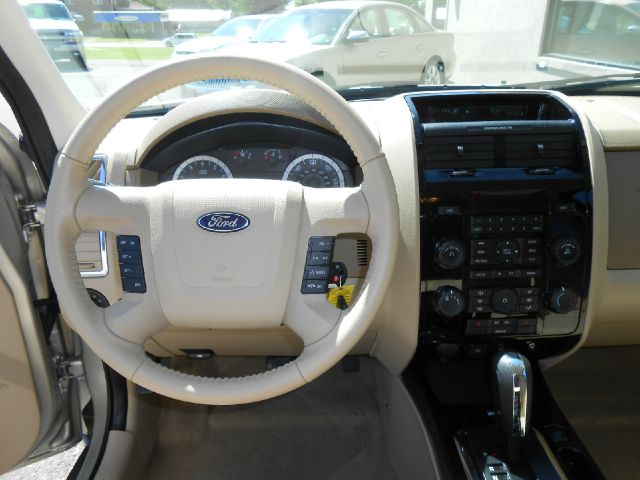 Ford Escape 2011 photo 5