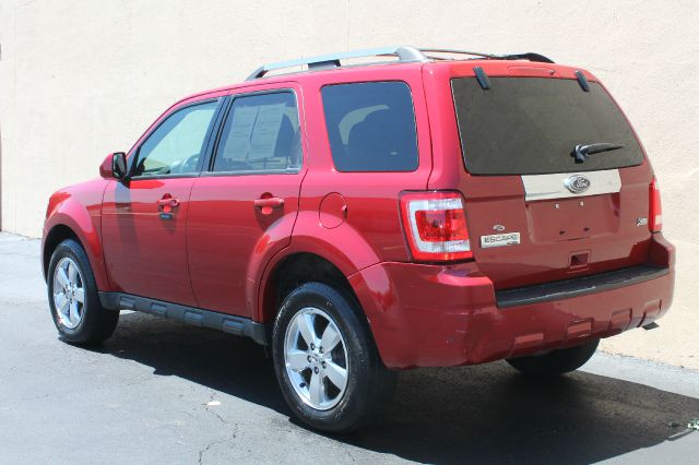 Ford Escape 2011 photo 1