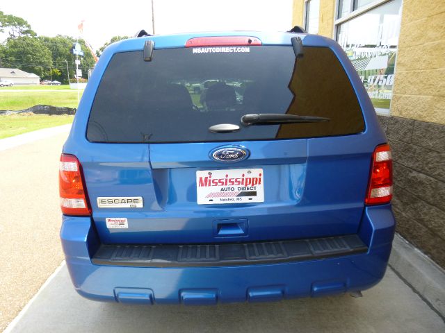 Ford Escape 2011 photo 3