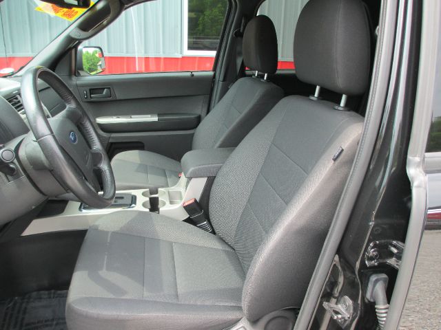 Ford Escape 2011 photo 14